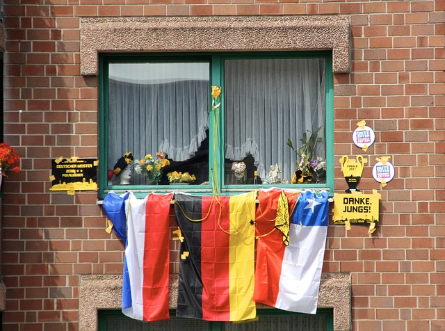 亚马尔：如果皇马邀请我？不去；拉菲尼亚总是给我建议.